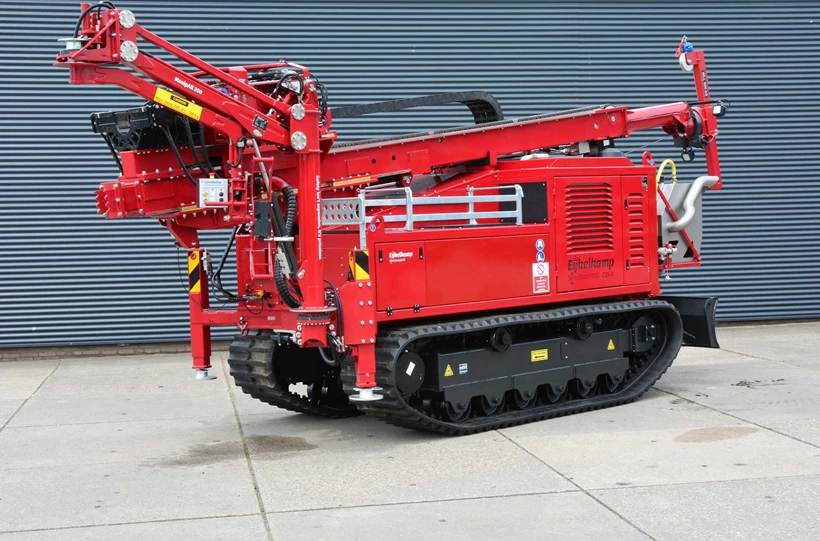CRS V Sonic drill rig