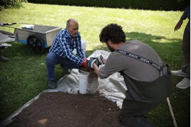 Training asbestonderzoek in grond en waterbodem van Eijkelkamp Academy