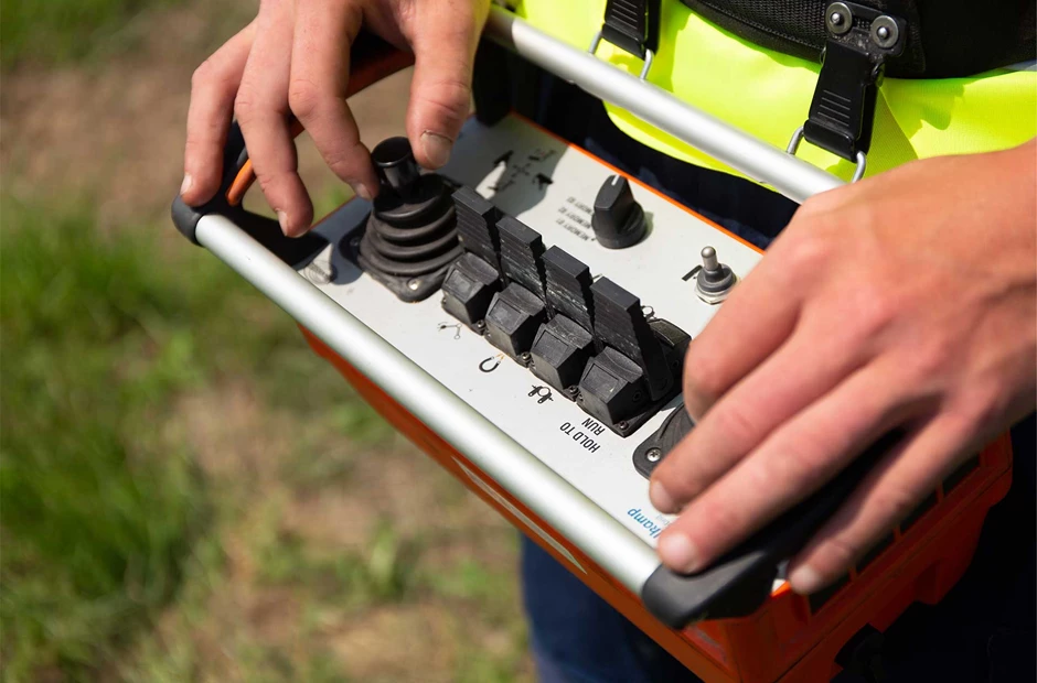 ManipAll Rod & Casing Handler | Available with remote control | Royal ...