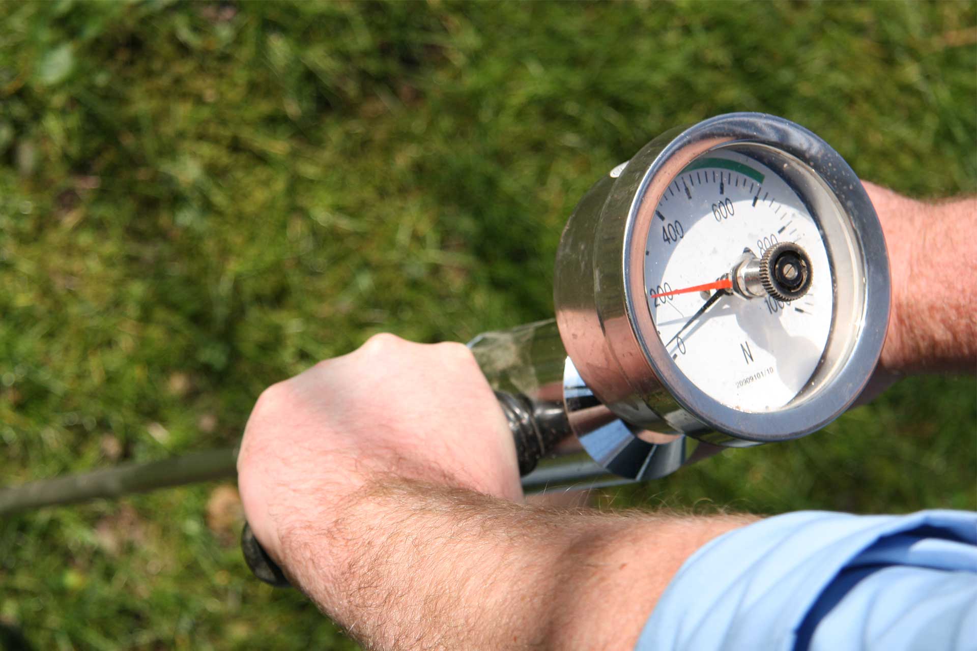 Using the Eijkelkamp hand penetrometer