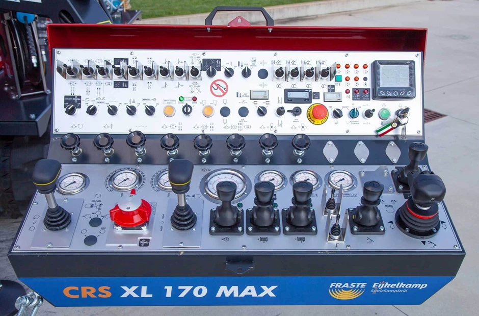 CRS XL MAX sonic drill rig control panel
