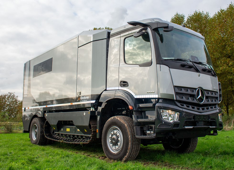 Boxed Truck Crawler 180 kN