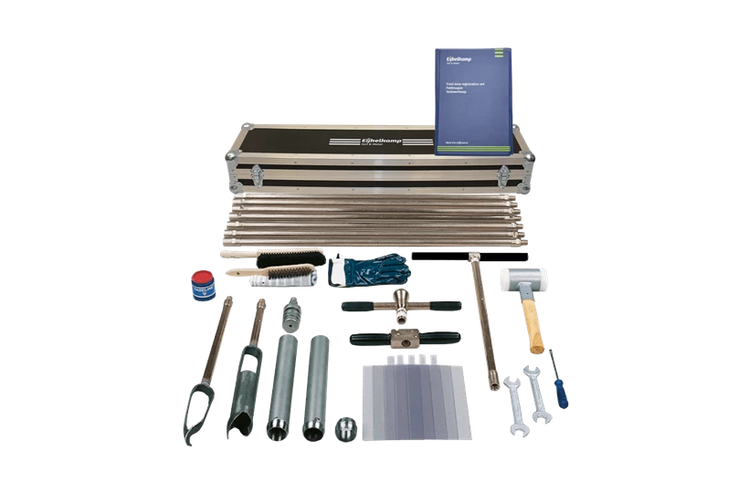 Liner sampler set for hard soils