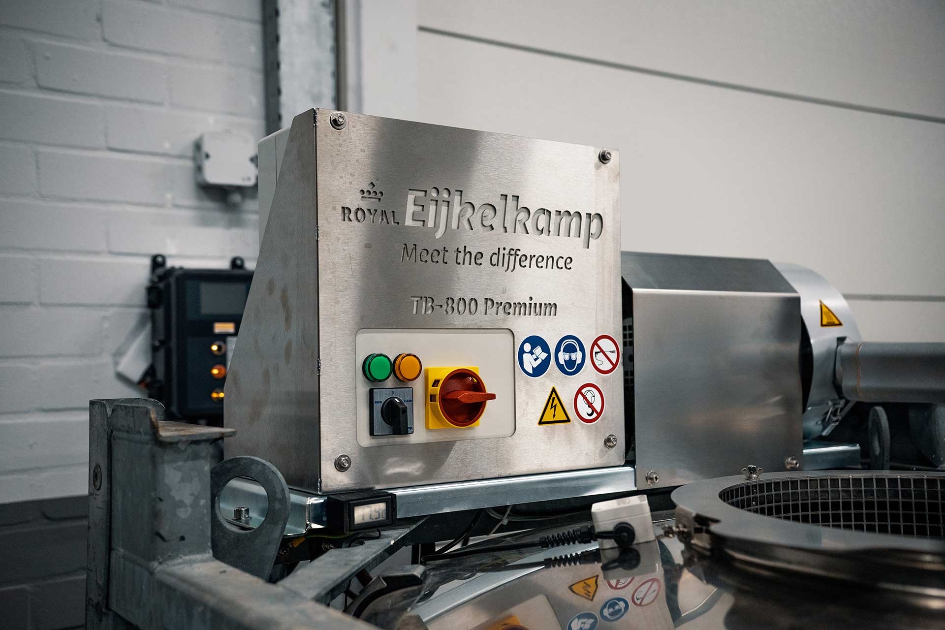 TB 800 Compostthee machine display