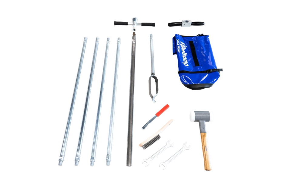 Two-piece gouge auger set, hard soils, conical screw thread connection ...