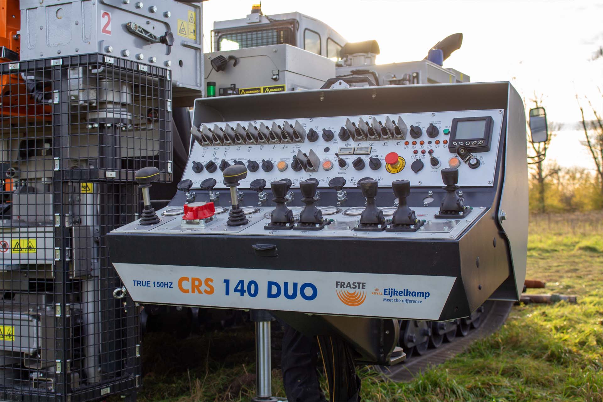CRS 140 DUO Sonic Rig on a Terramac Crawler Carrier | Royal Eijkelkamp