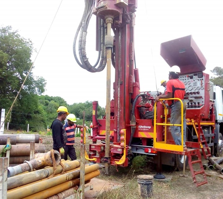 Drilling monitoring wells for the groundwater monitoring network in Sri Lanka.