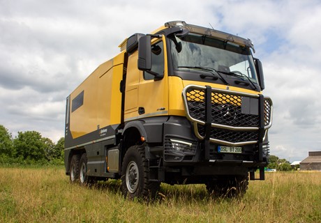 Boxed Truck Crawler 200 kN