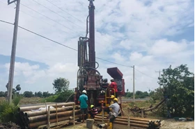 Drilling monitoring wells for the groundwater monitoring network in Sri Lanka.