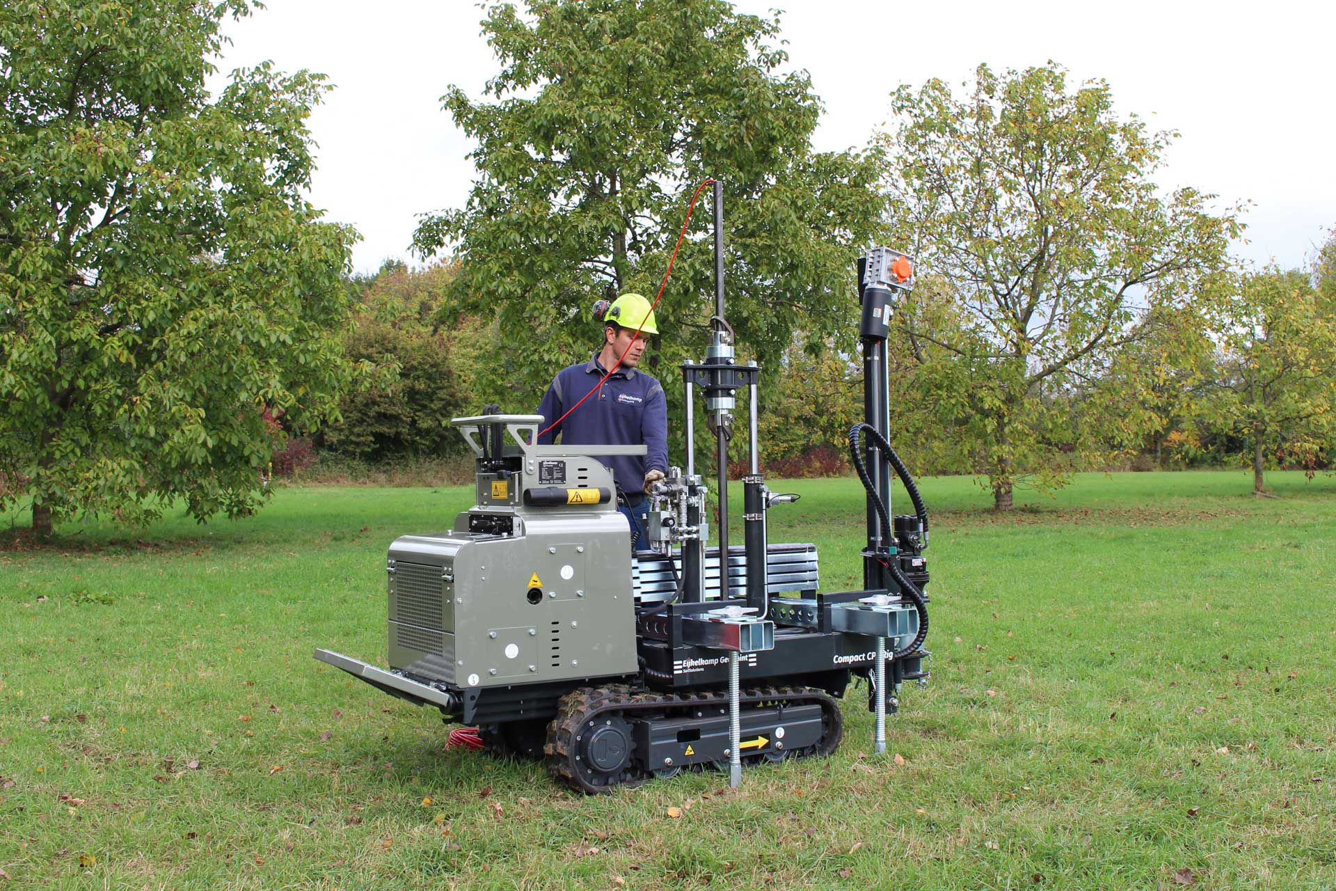 Compact Crawler 130 kN