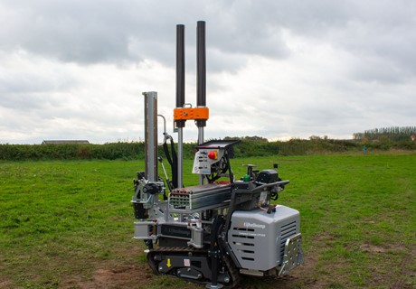 Compact Crawler 200 kN